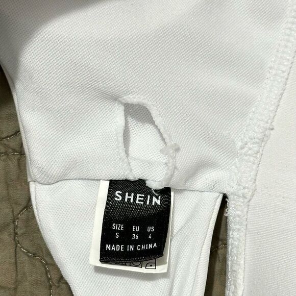 Shien 2 sports bra, with pads size S.  A479 - Picture 3 of 3